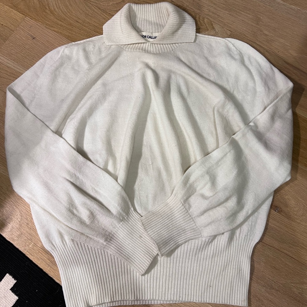 Caron Callahan Ivory turtleneck 100% wool SMALL